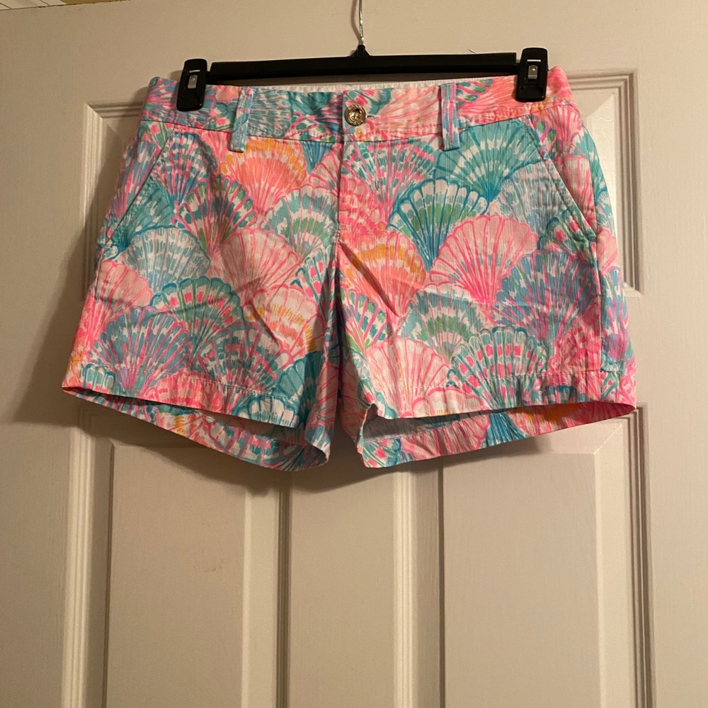 Women’s Lilly Pulitzer shorts